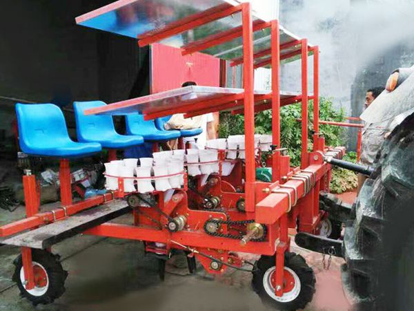 牽引式四行甘藍(lán)移栽機